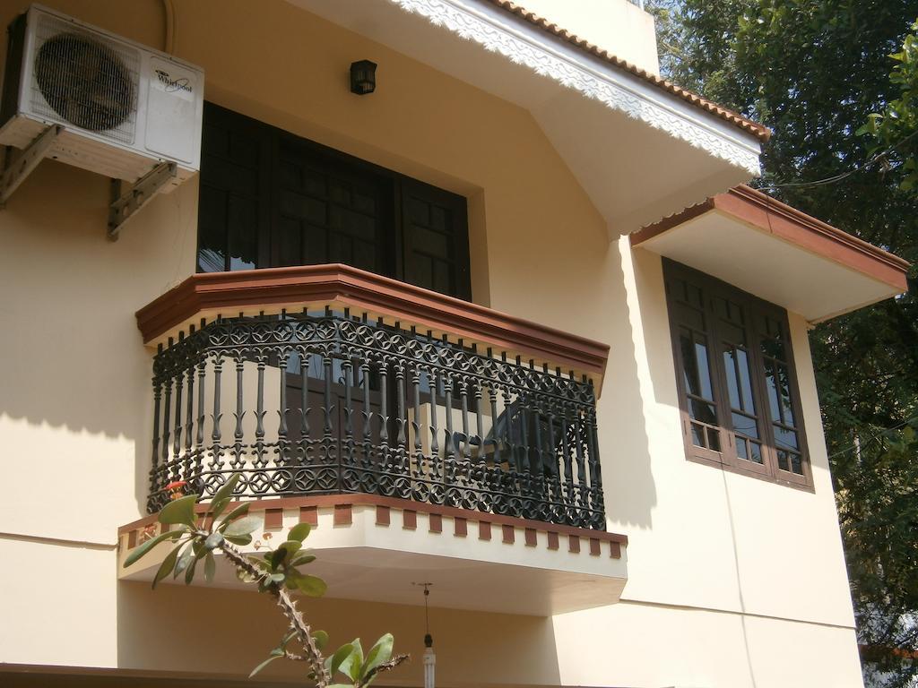 Lazar Residency Homestay Kochi エクステリア 写真