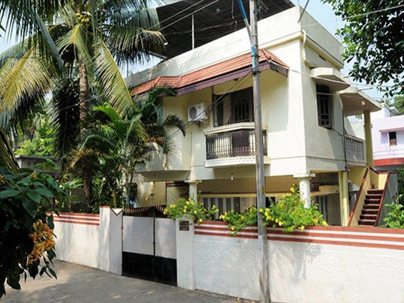 Lazar Residency Homestay Kochi エクステリア 写真